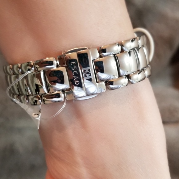 Silver Escada women’s Watch Swiss made - Picture 7 of 11